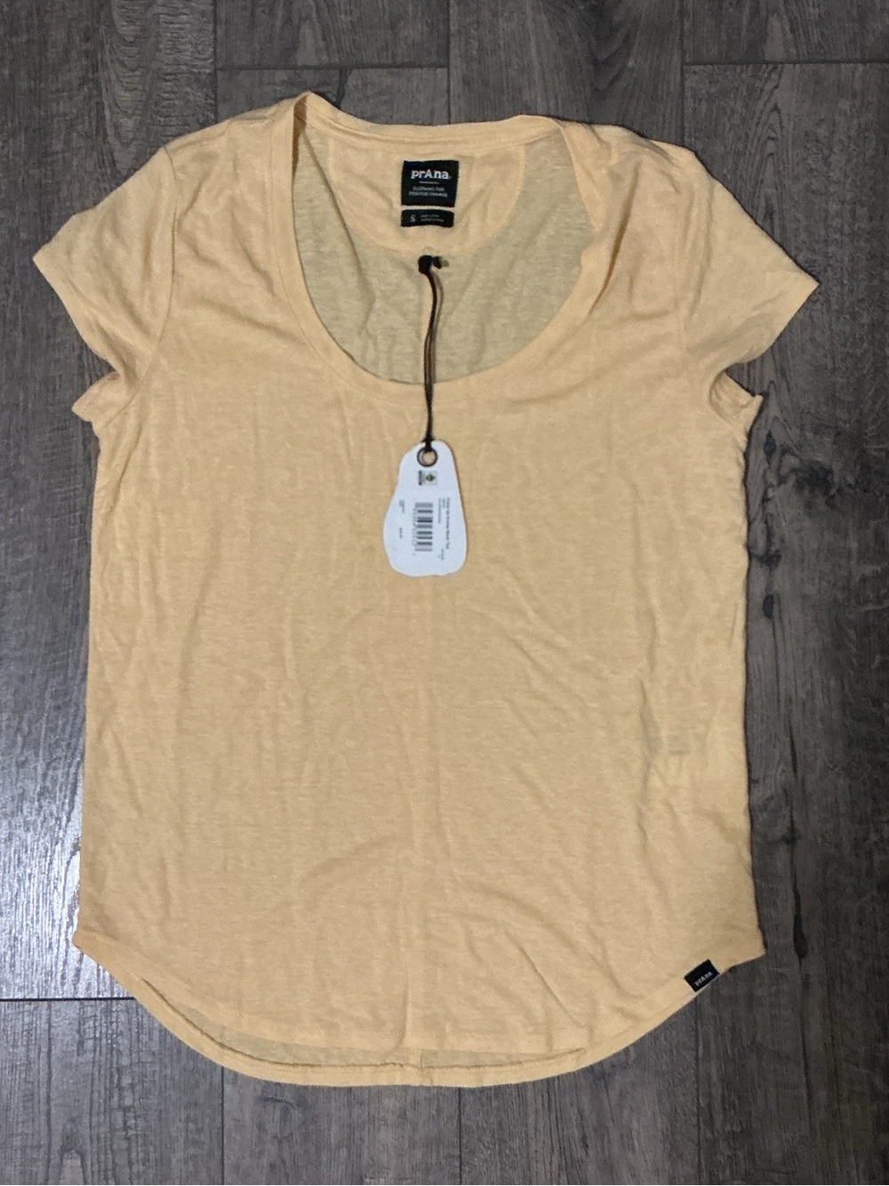 New! prAna Women's Scoop Neck Tee in Pale Yellow Basic Hiking Gorpcore NWT